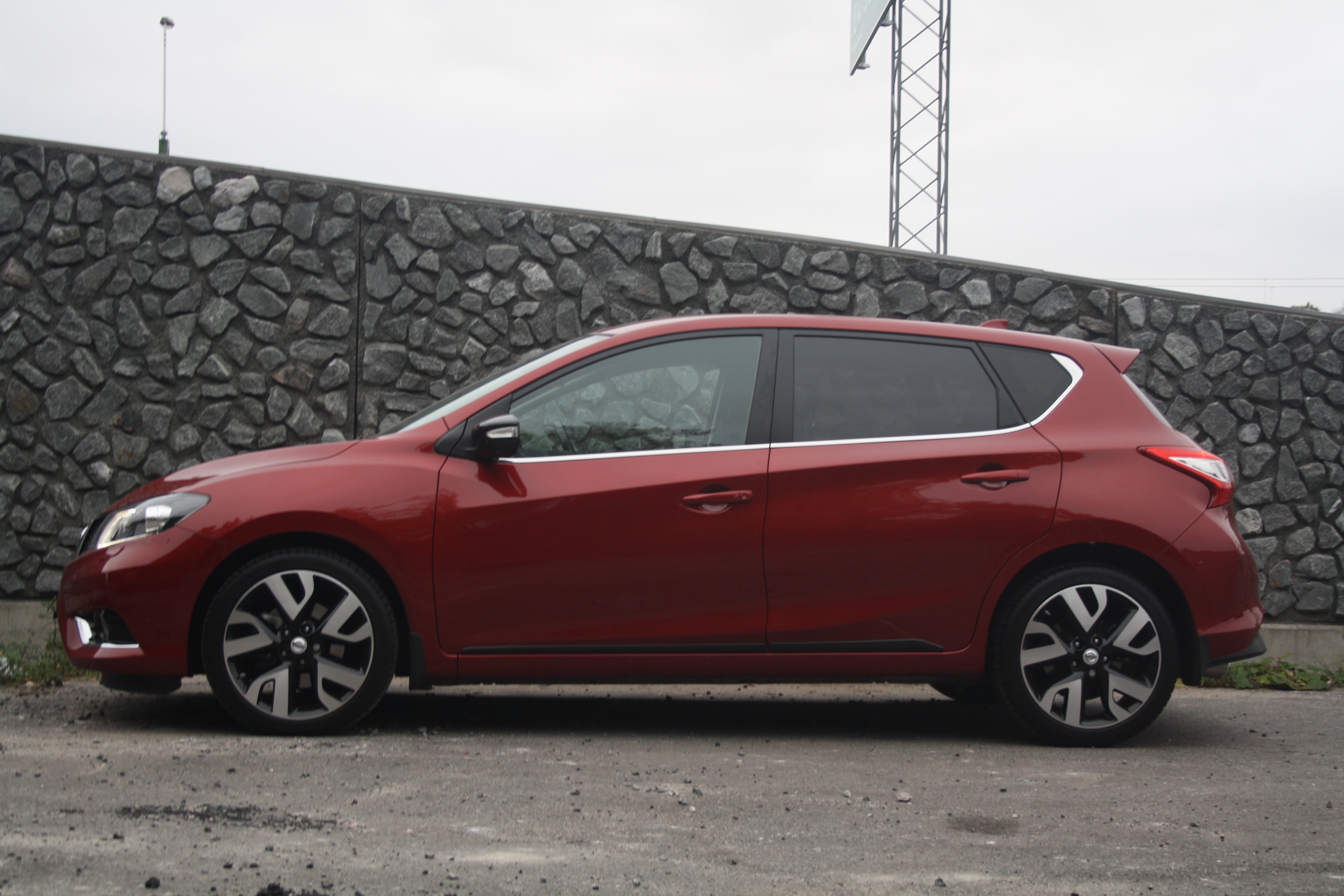 Test Nissan Pulsar H Gsta V Xeln