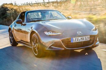 Mazda MX-5 RF provkörd i Spanien