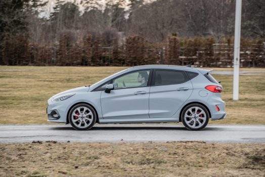 Ford Fiesta ST från sidan