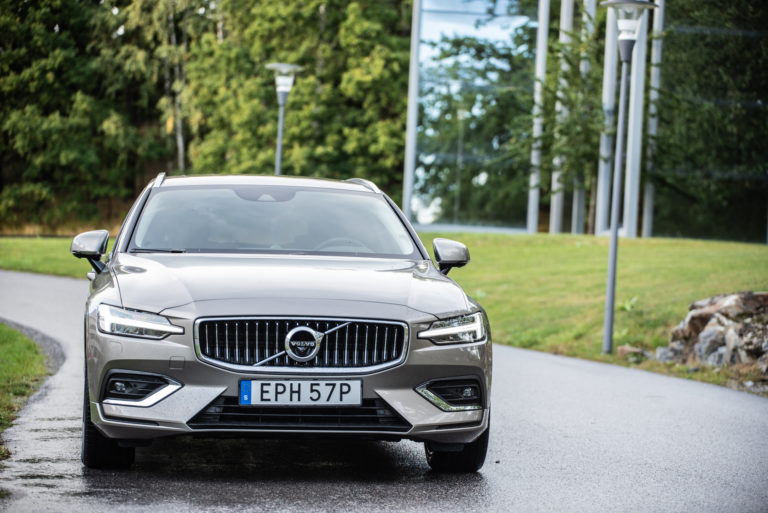 Test: Volvo V60 B4 - Högsta Växeln