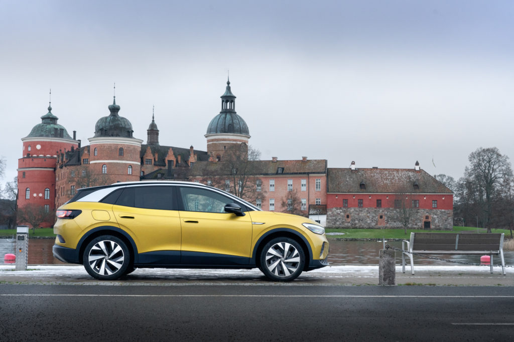 gul volkswagen id4 i profil