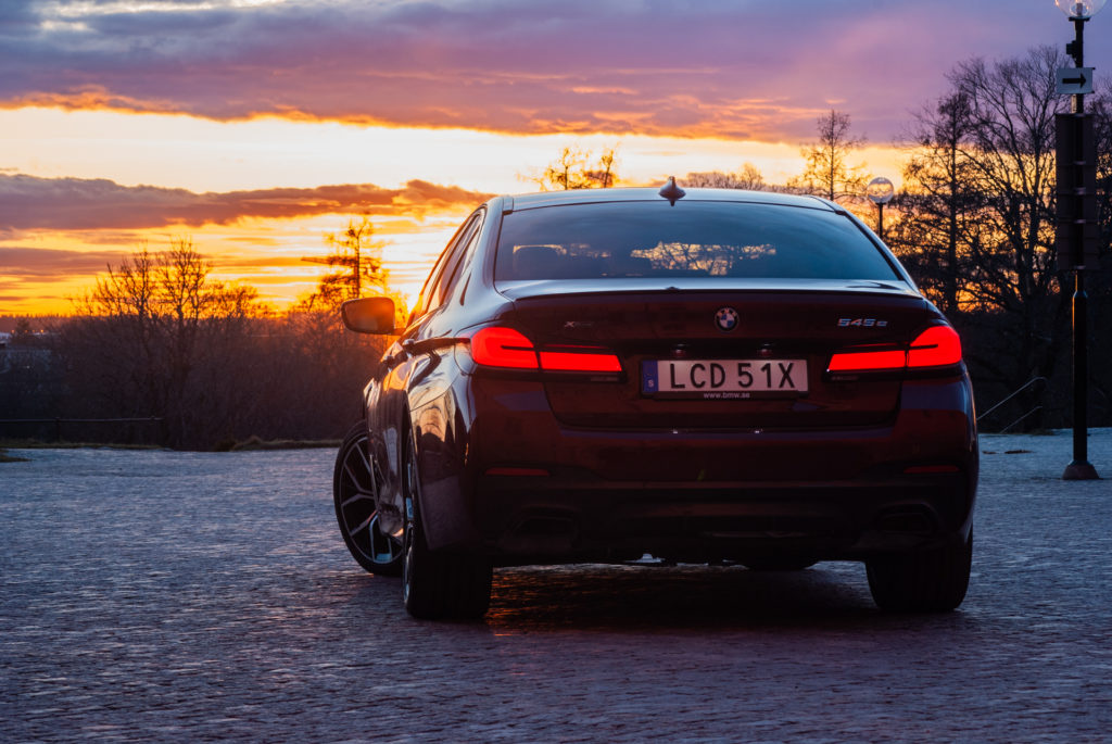 bmw 545e solnedgång