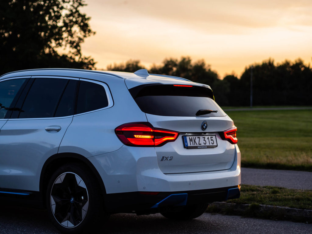 bakdel på bmw ix3