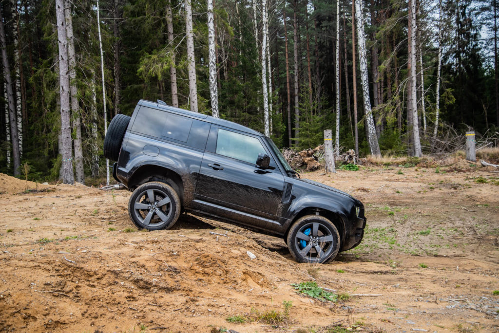 Land Rover Defender V8