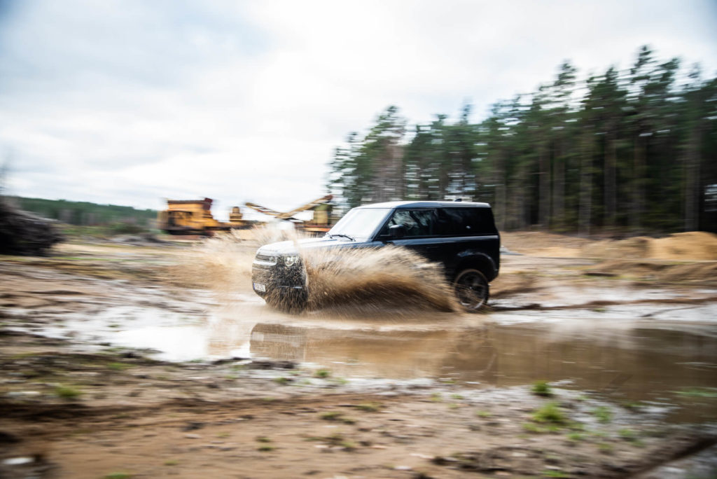 Land Rover Defender V8