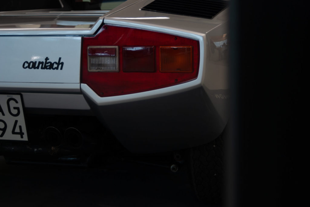 lamborghini countach alfetta lights