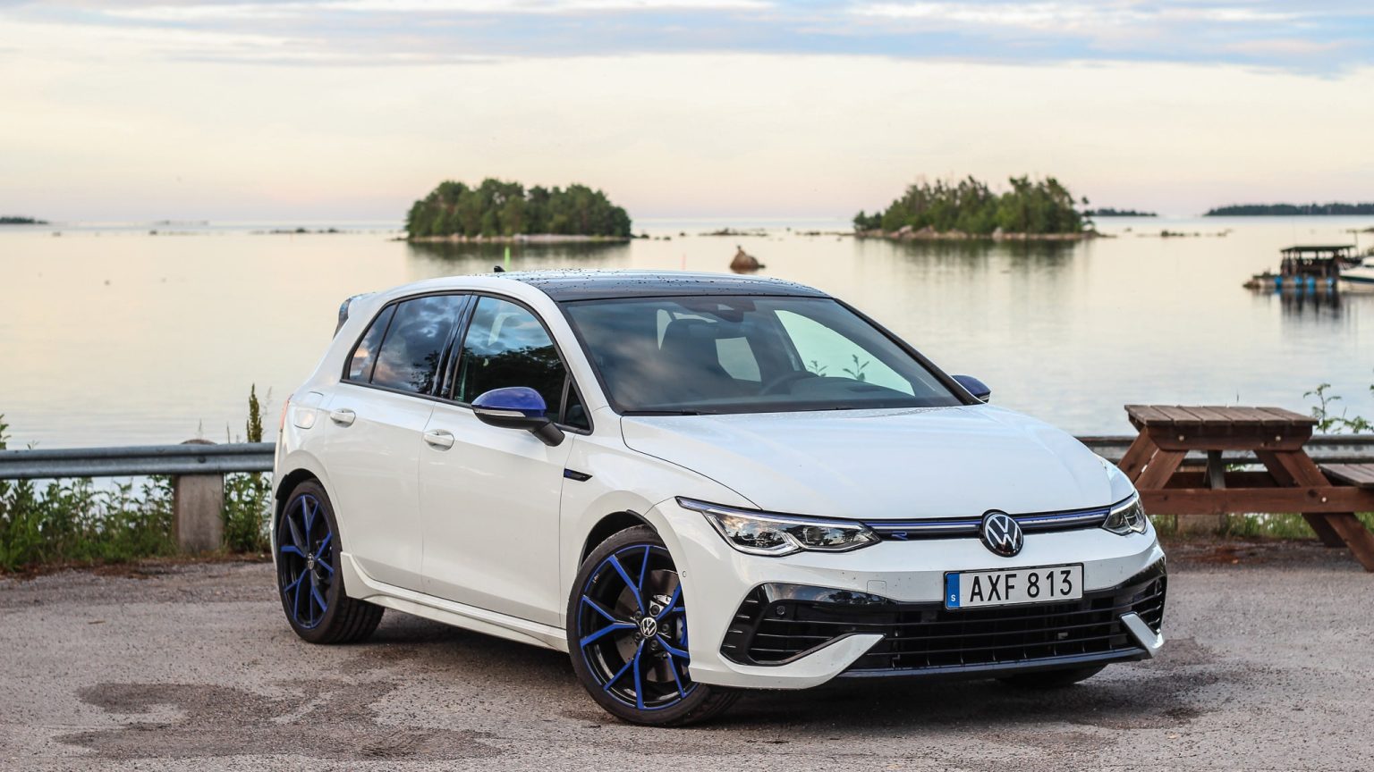 Golf R Type R Test: Volkswagen Golf R ”20 år” – den busigaste tamkatten | Högsta Växeln