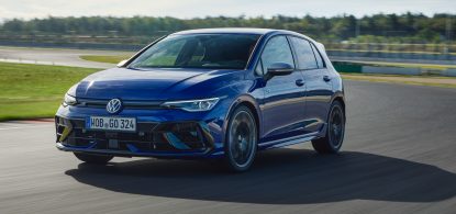 Test: Volkswagen Golf R provkörd – kusligt kompetent