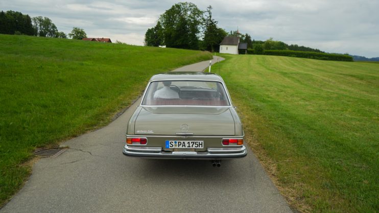 Mercedes-Benz 250 SE