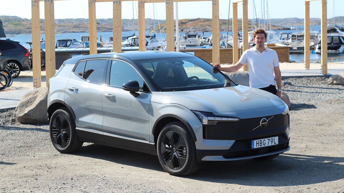 Volvo EX30 Cross Country