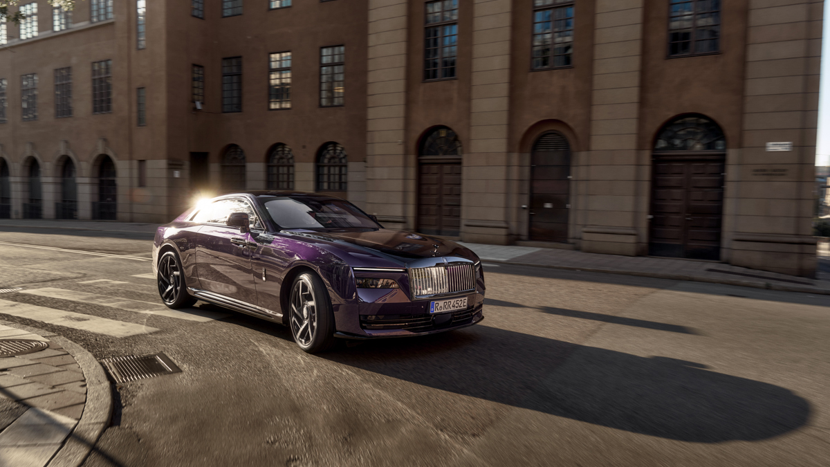 Rolls-Royce Black Badge Spectre