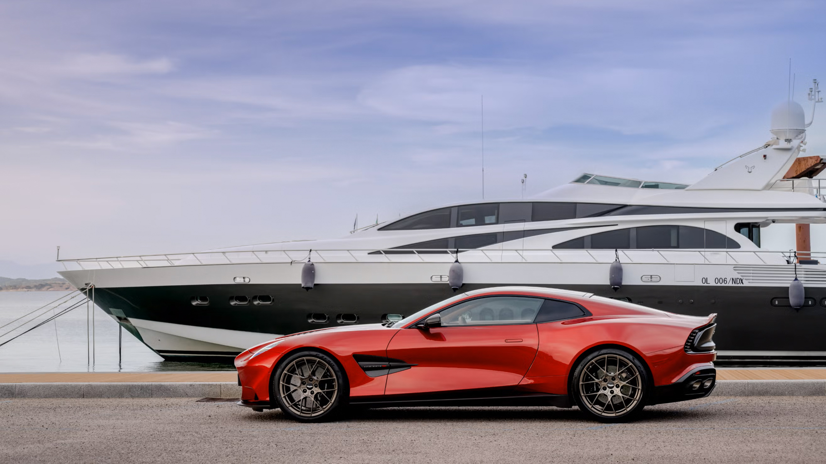 Aston Martin Vanquish