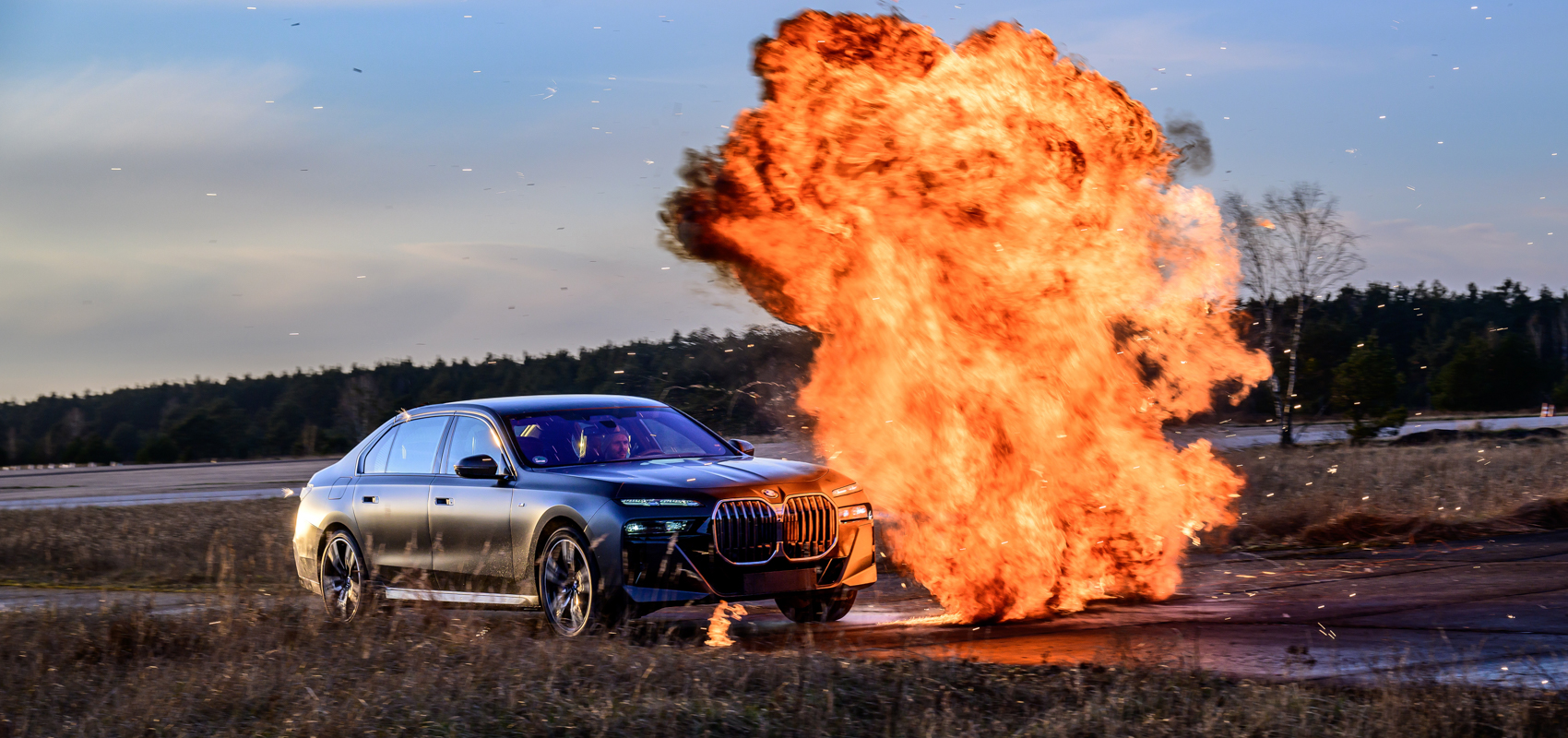 Test: BMW 7 Protection provkörd – klarar bomber och granater