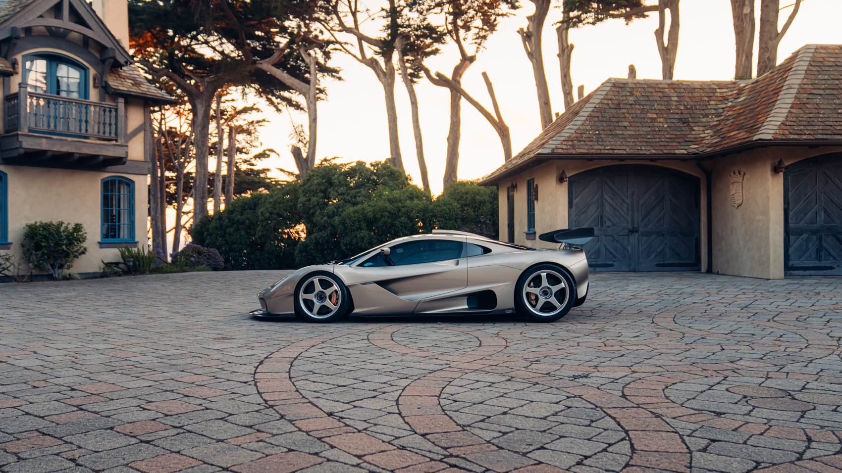 Nytolkning av McLaren F1 såld för 195 miljoner kronor