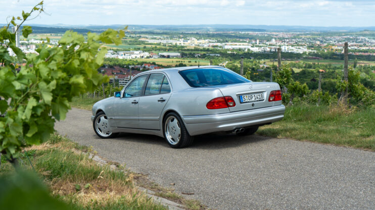 Mercedes-Benz E 50 AMG