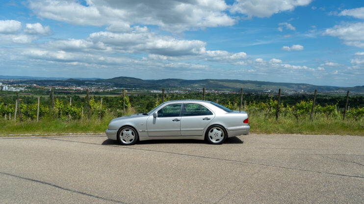 Mercedes-Benz E 50 AMG