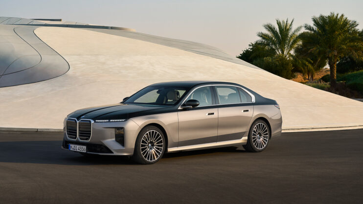 BMW i7