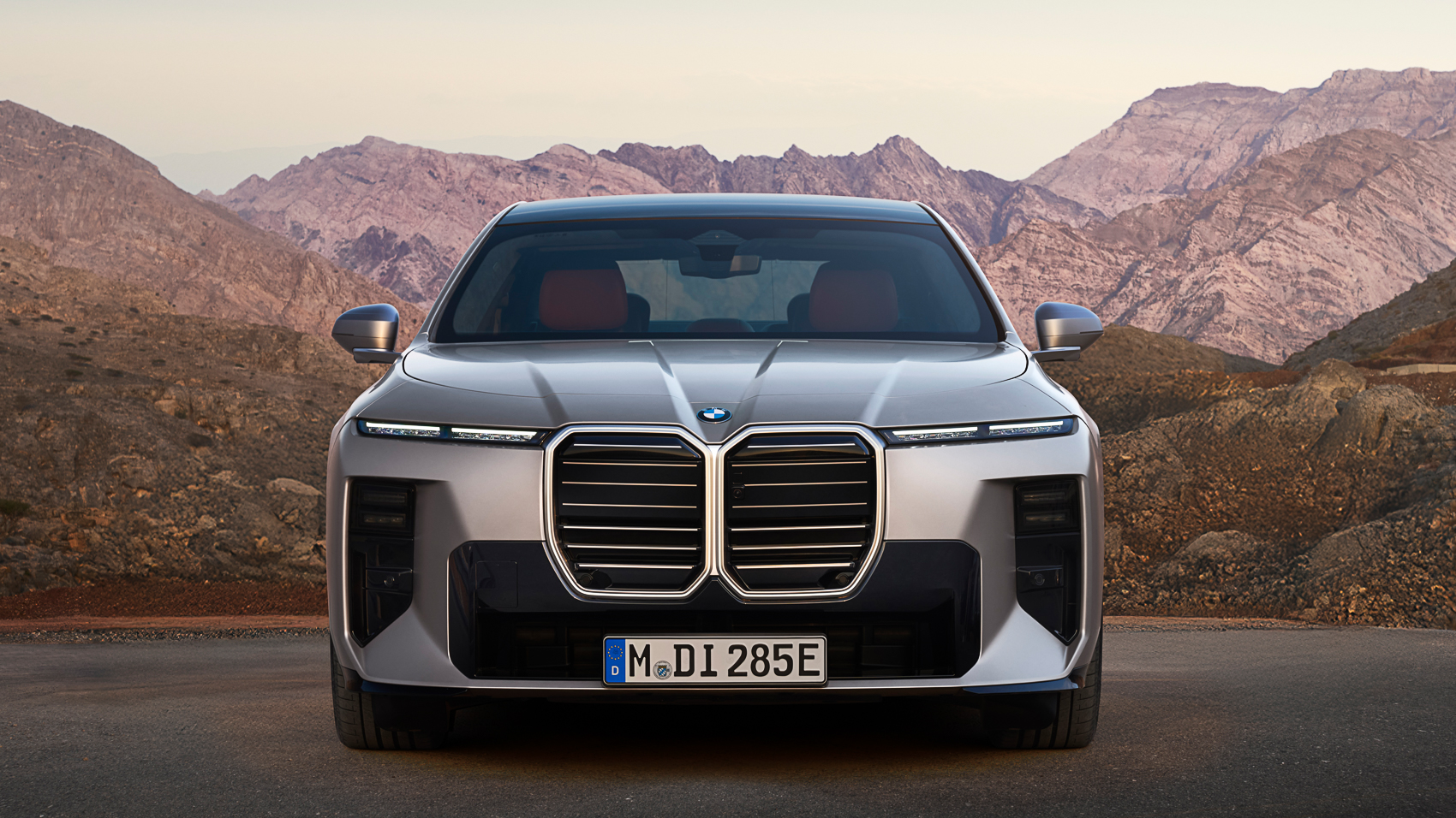 BMW i7