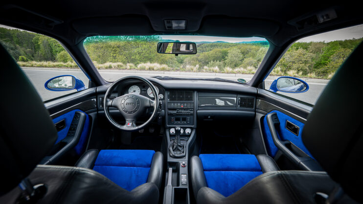 Audi RS2