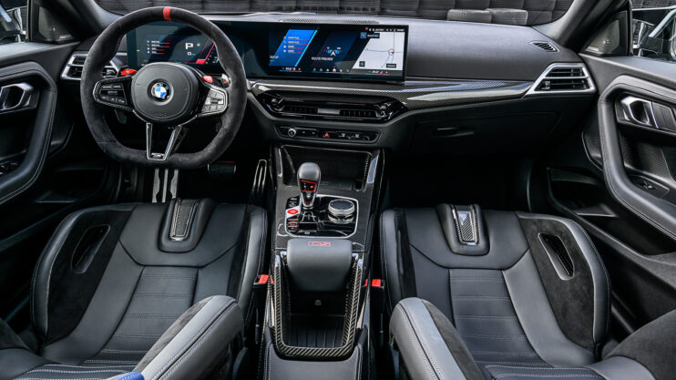 BMW M2 CS