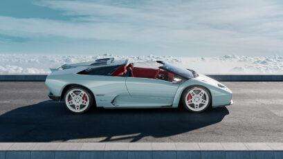 Eccentrica kapar taket av Lamborghini Diablo – toppar 335 km/h