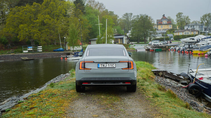 Volvo ES90