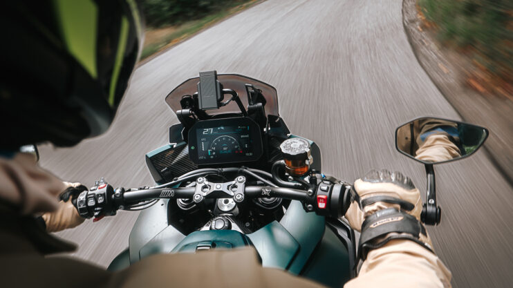 BMW M 1000 XR