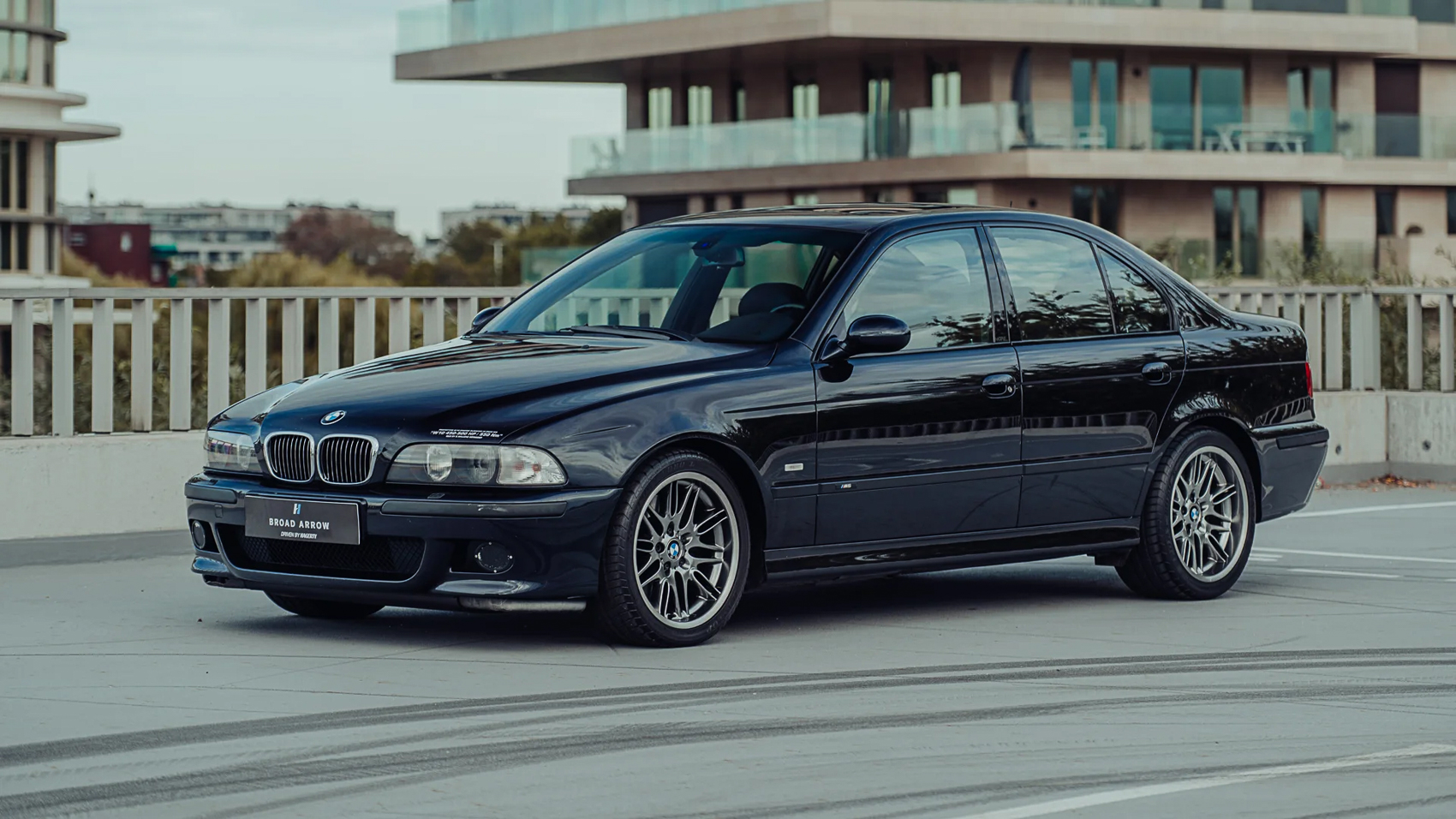BMW M5 W10