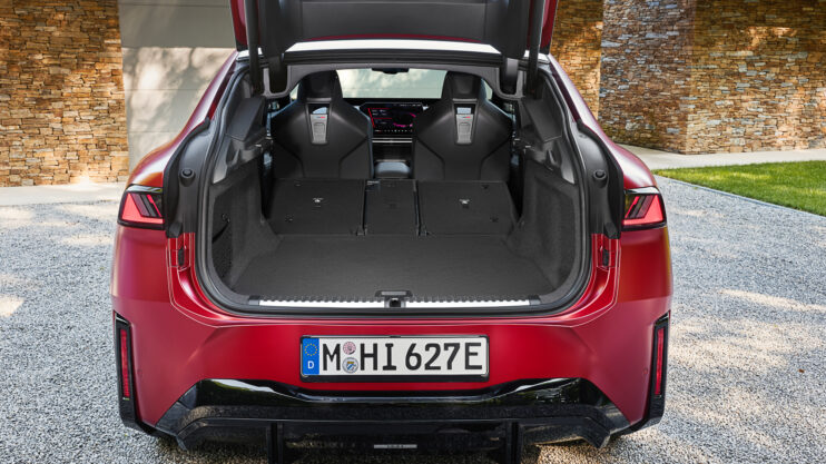 BMW ix4