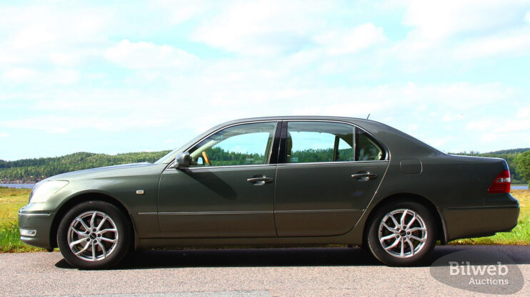 Lexus LS