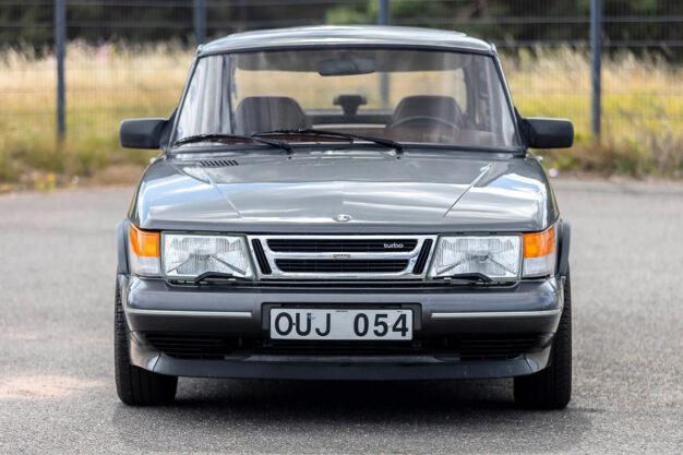 Saab 900